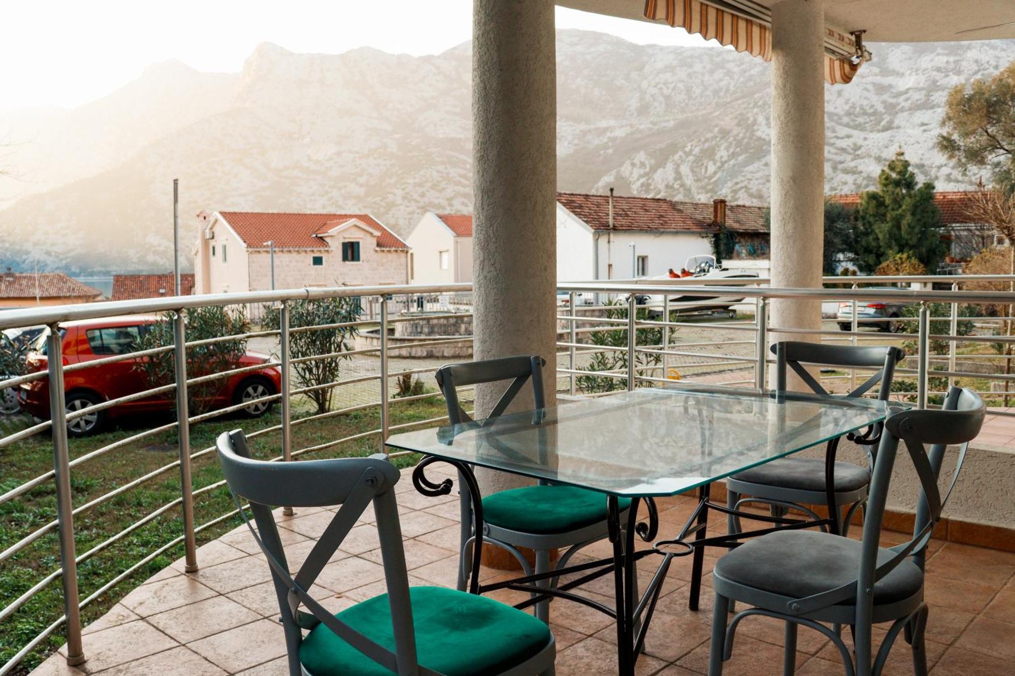 Apartman Mia Рисан Экстерьер фото